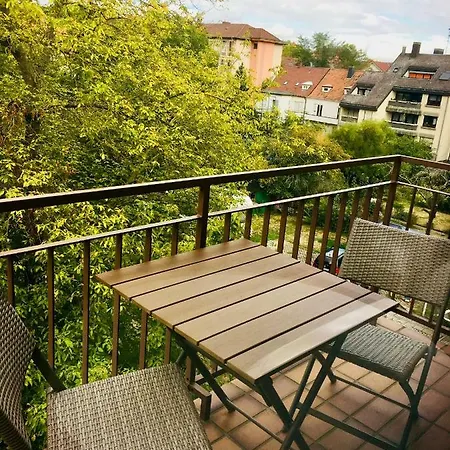 Apartment Modernes Im Herzen Von Neustadt: Pfalzliebe Neustadt an der Weinstraße