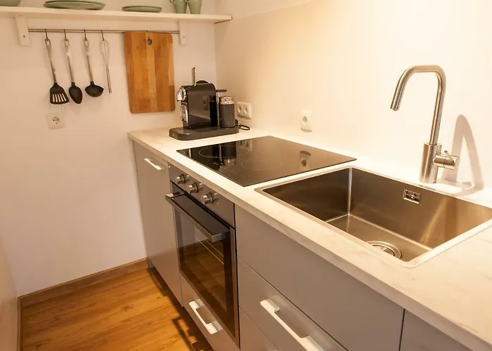 Modernes Im Herzen Von Neustadt: Pfalzliebe * Neustadt an der Weinstraße